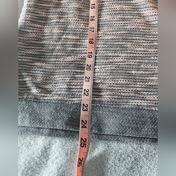 H&M Pink Gray Knit Sweater Medium Textured Pullover 3/4 Sleeve Casual Top - Picture 9 of 9